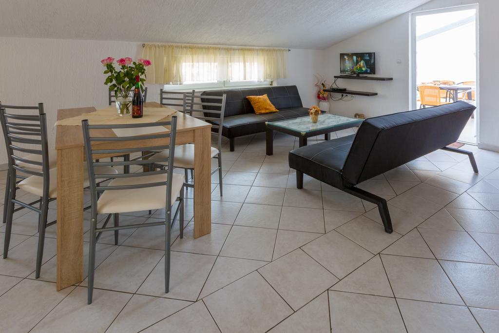 Apartments Marica Нови-Винодолски Экстерьер фото