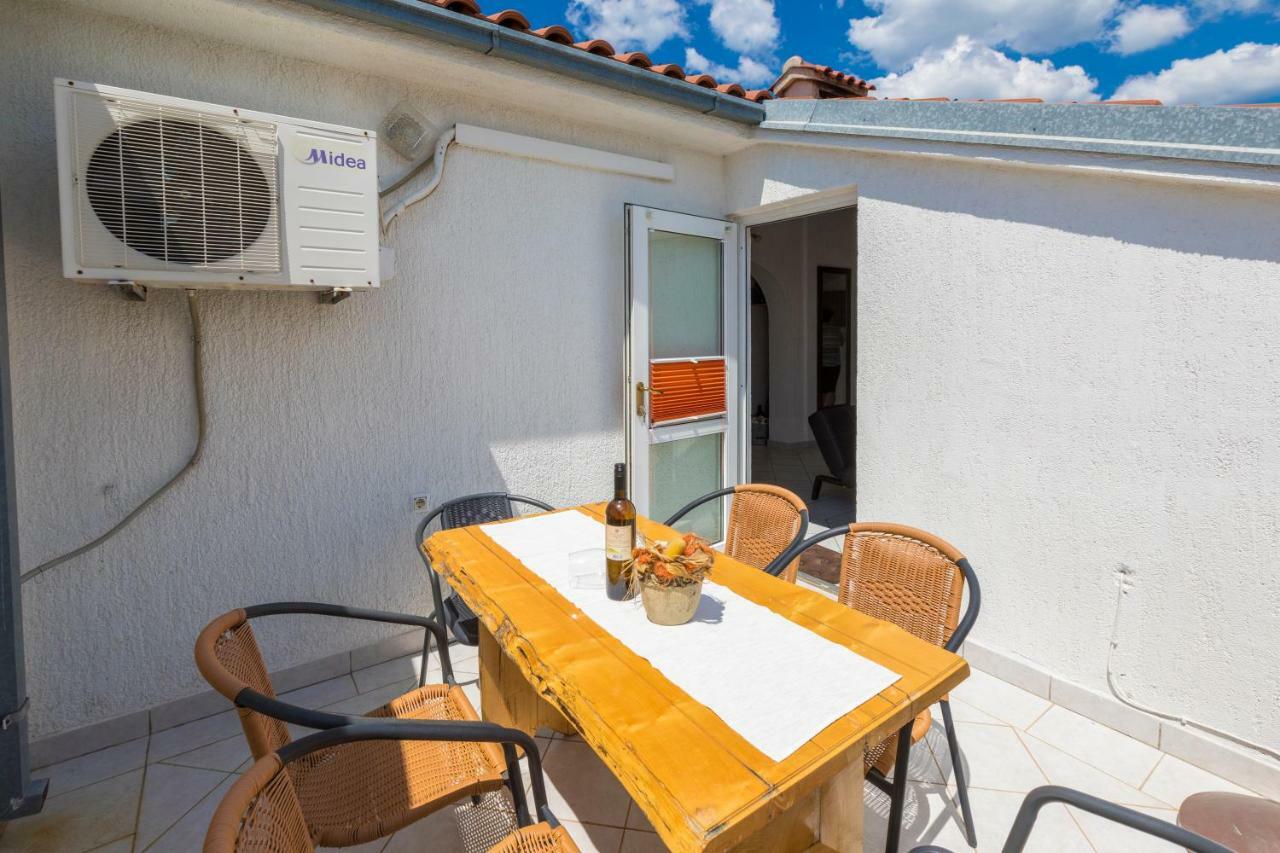 Apartments Marica Нови-Винодолски Экстерьер фото