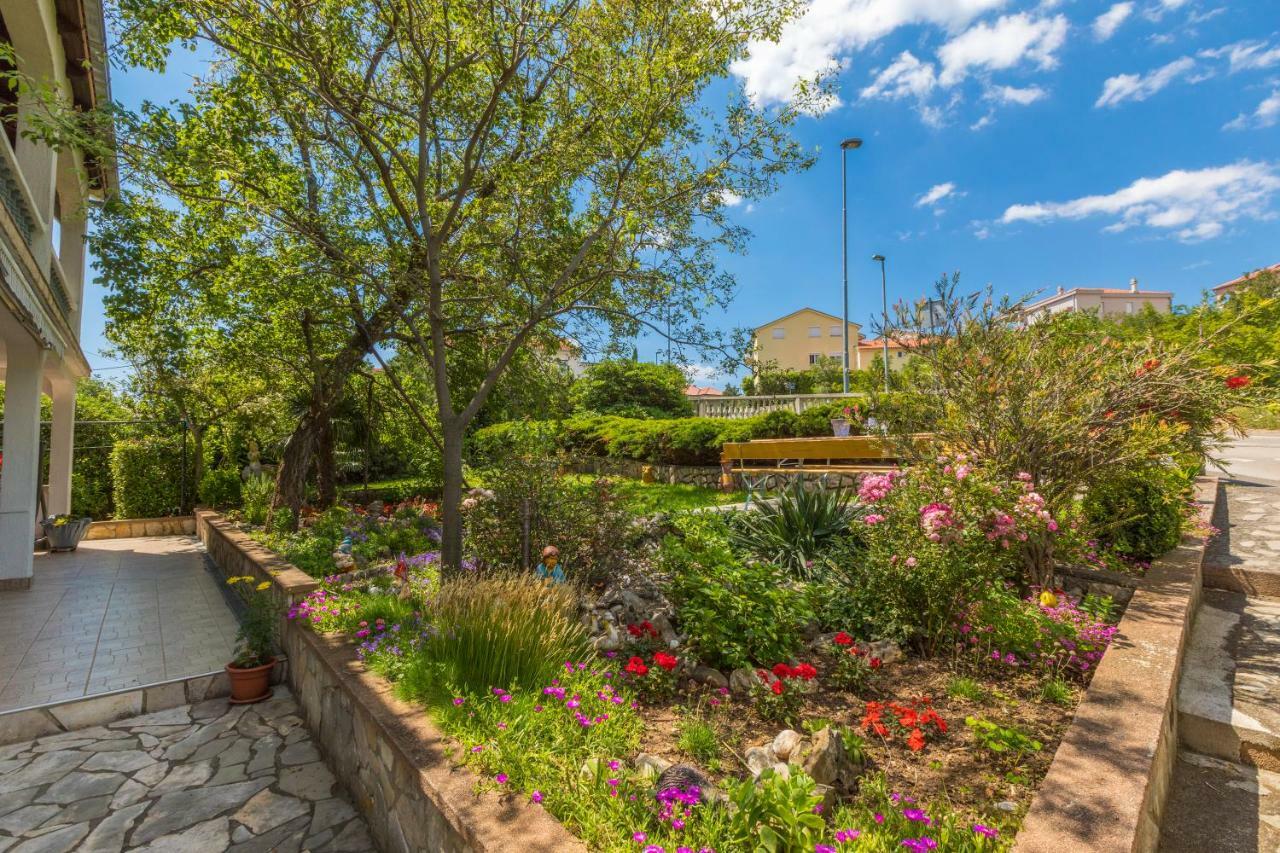 Apartments Marica Нови-Винодолски Экстерьер фото